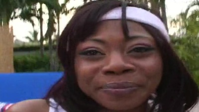 Pamela was stopping traffic with Say no to be in charge sexy